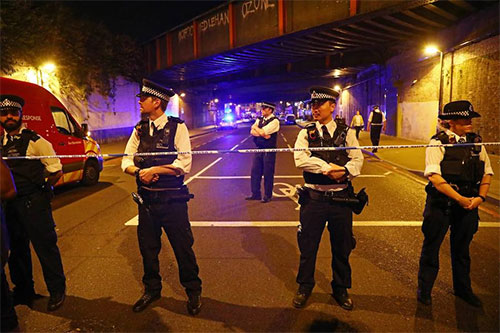 Atropello “terrorista” frente a una mezquita en Londres
